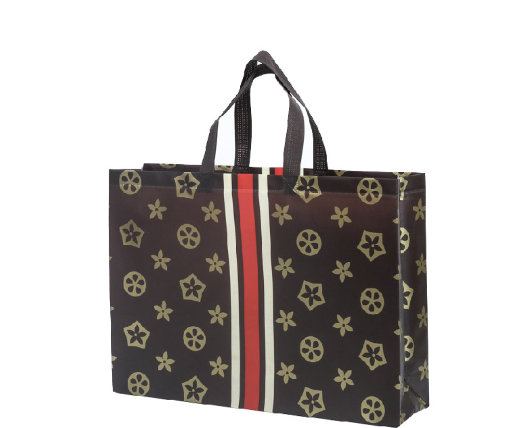 AVAILABLE ON LINE & IN STORE Four Leaf GIFT BAG