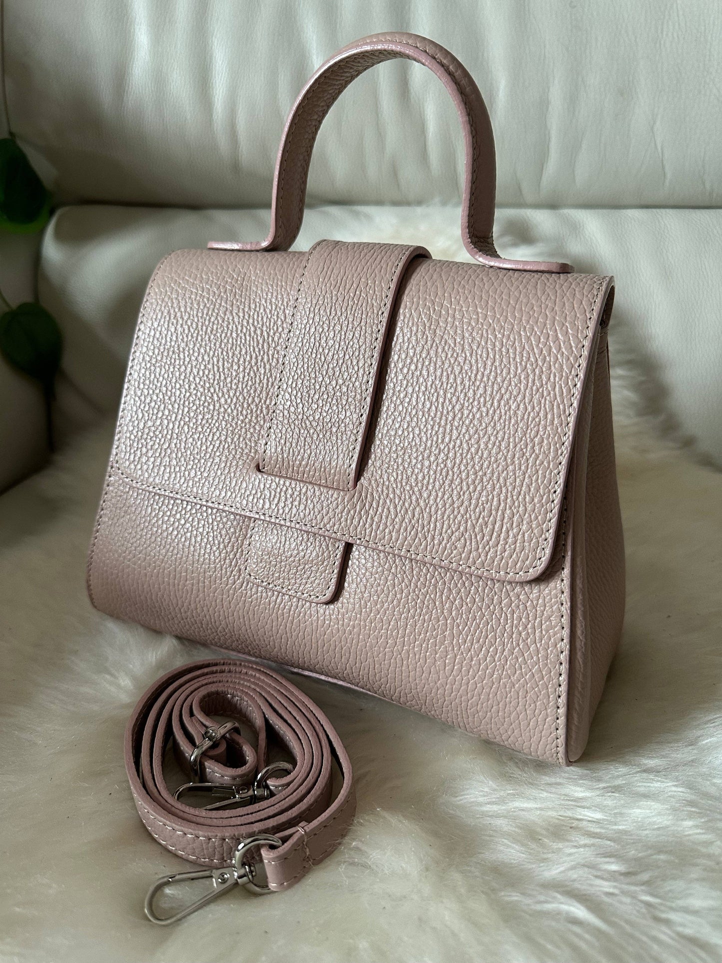 AGATA - genuine leather