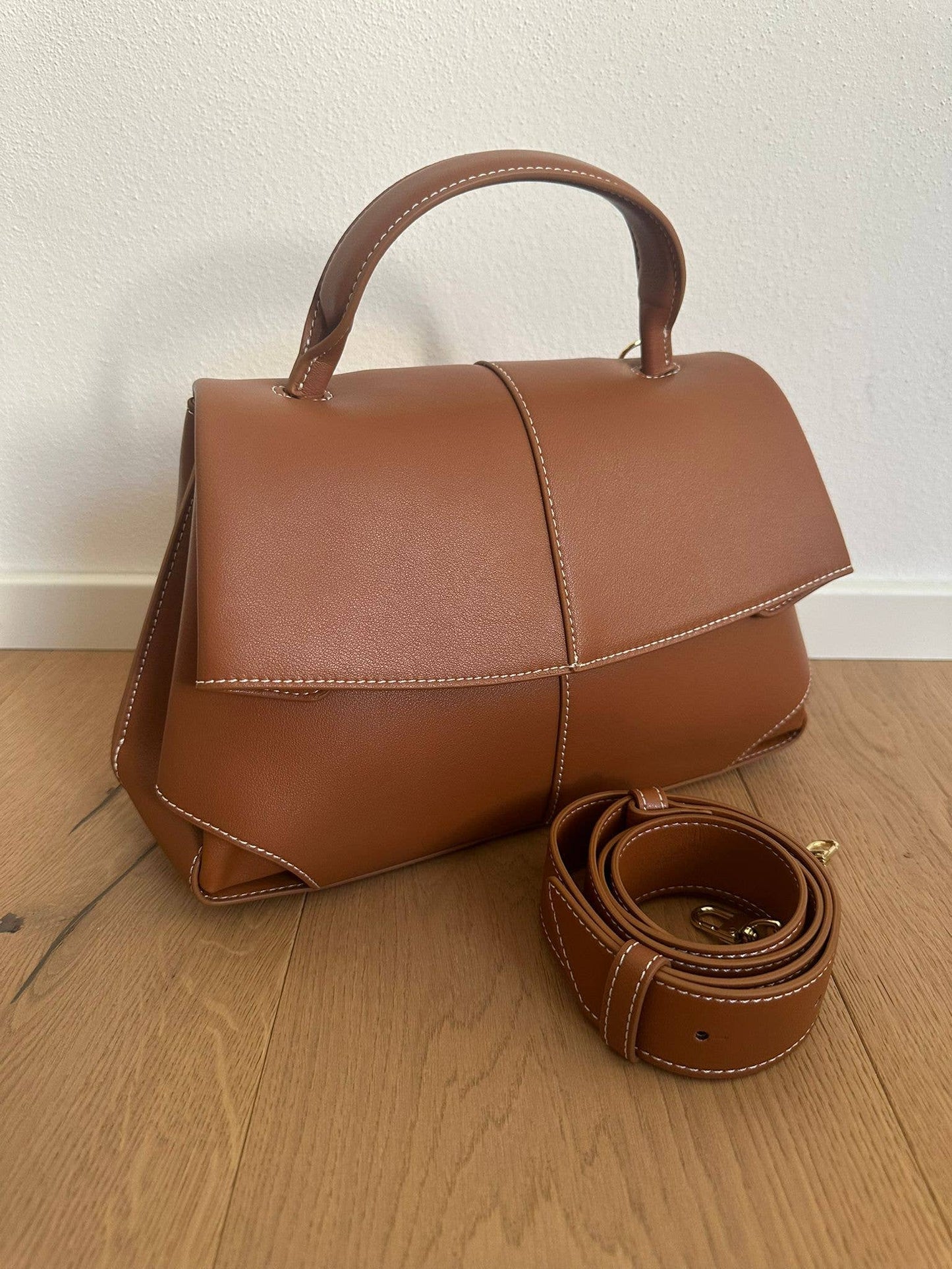 ZAYNA Large -handbag in refined genuine leather with shoulder strap