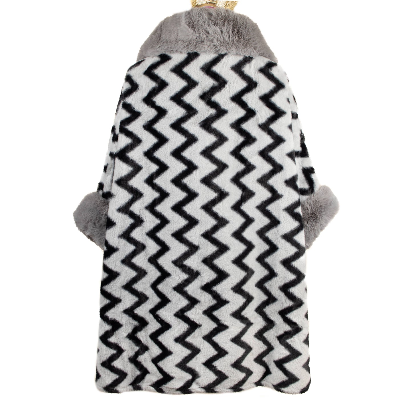 AVAILABLE IN STORE ONLY - Poncho with Zigzag Pattern and Faux Fur Collar in Grey