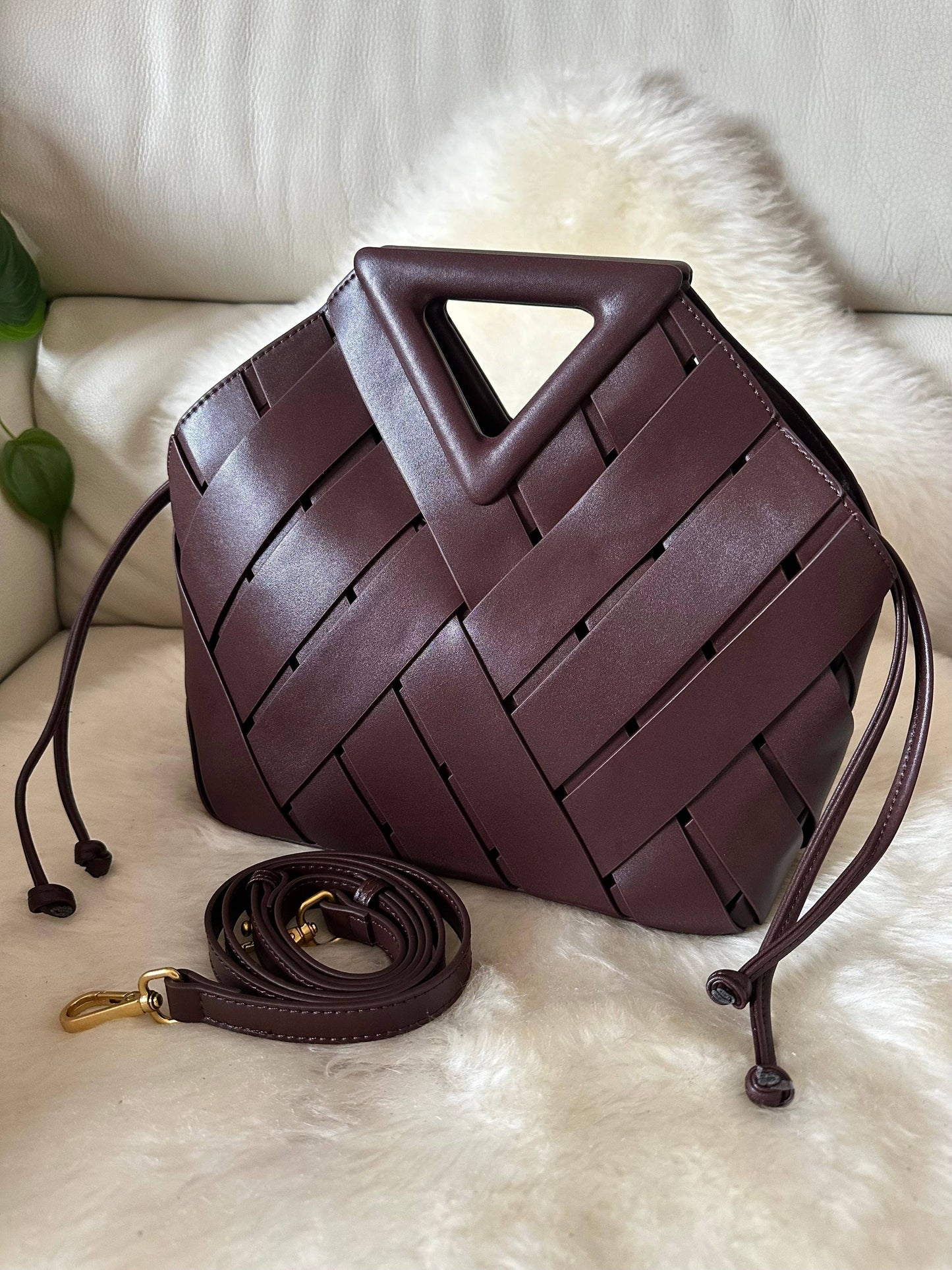 KATE- Genuine woven leather