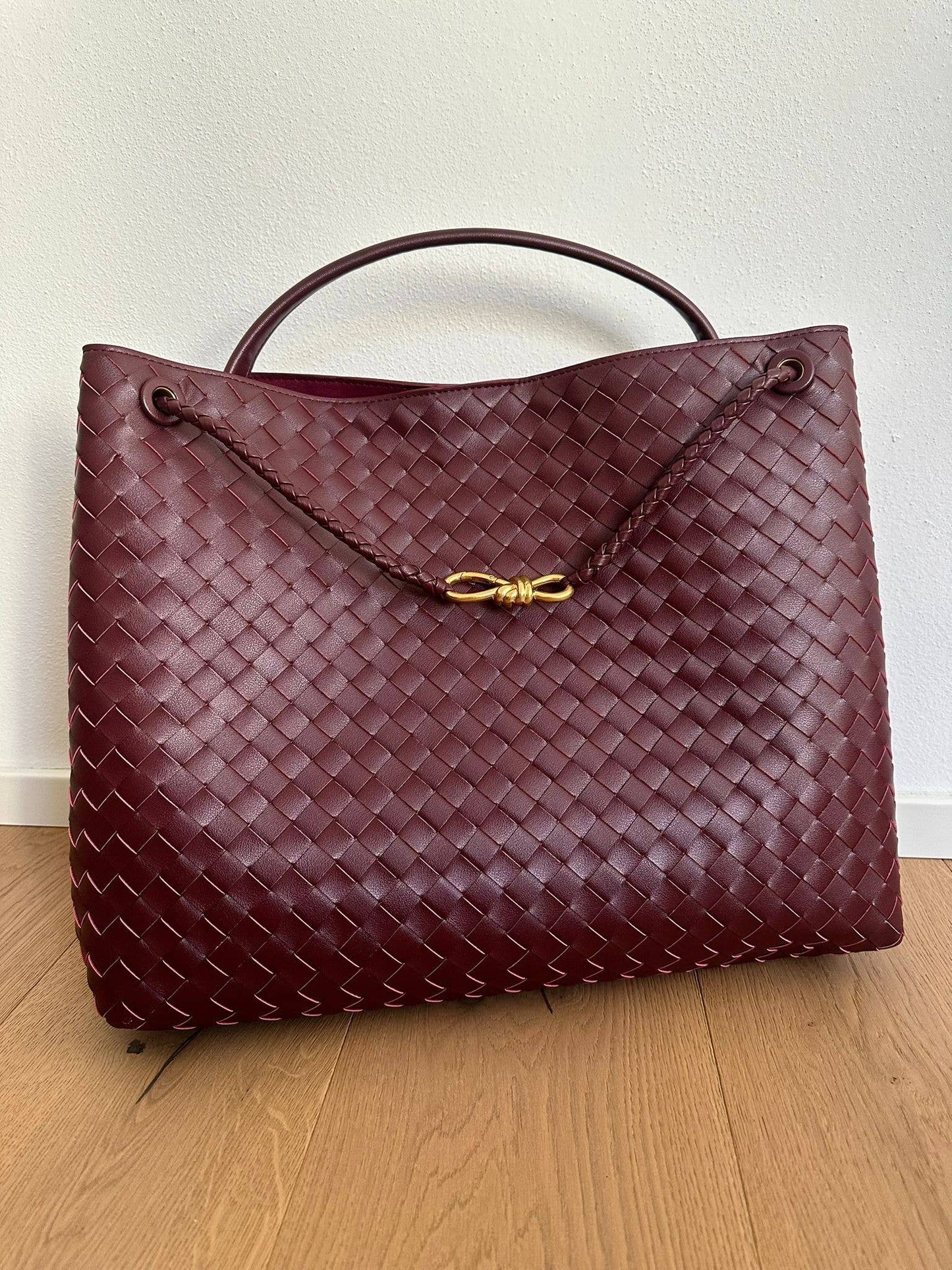 ISA grande - Genuine leather
