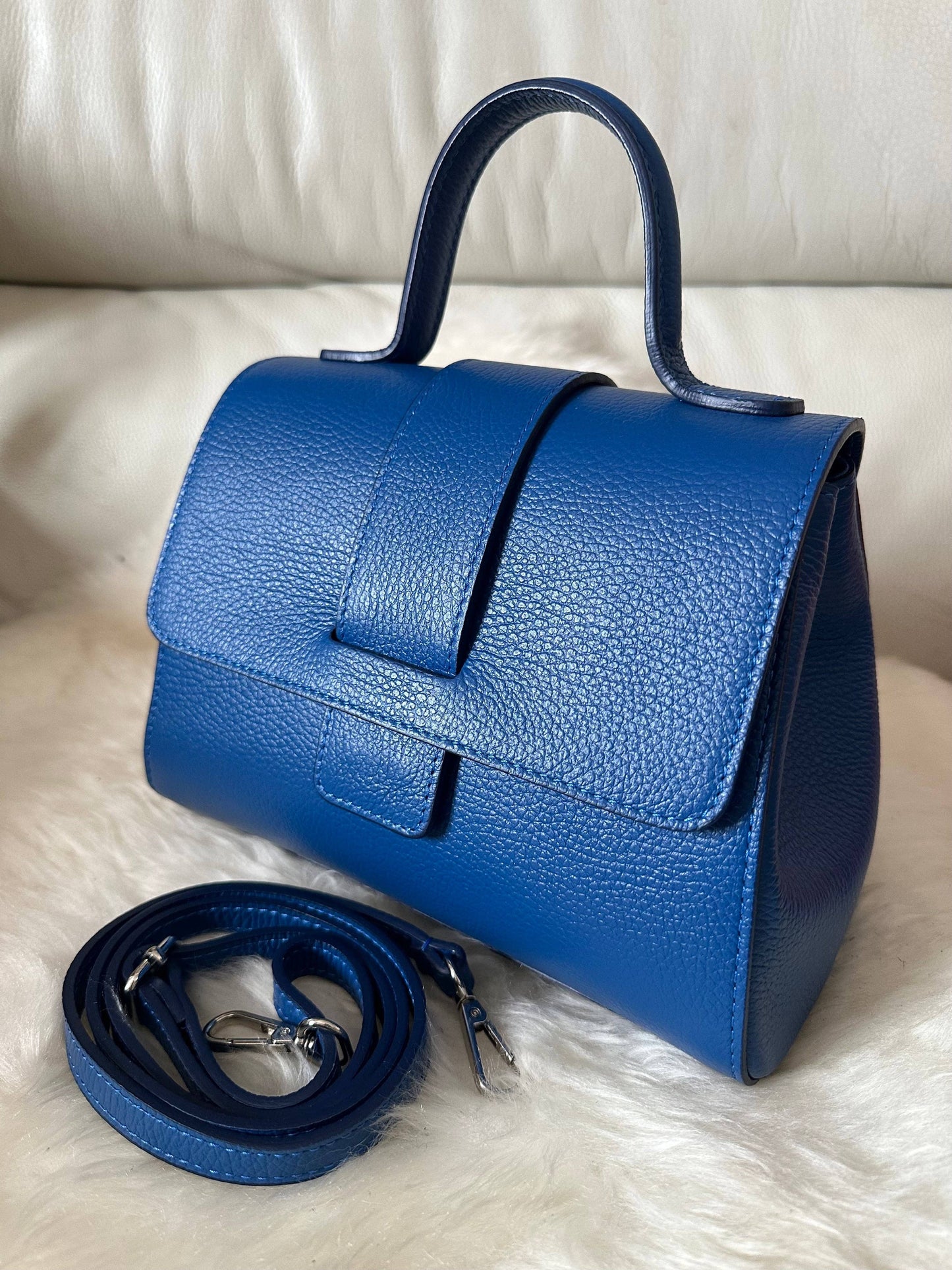 AGATA - genuine leather