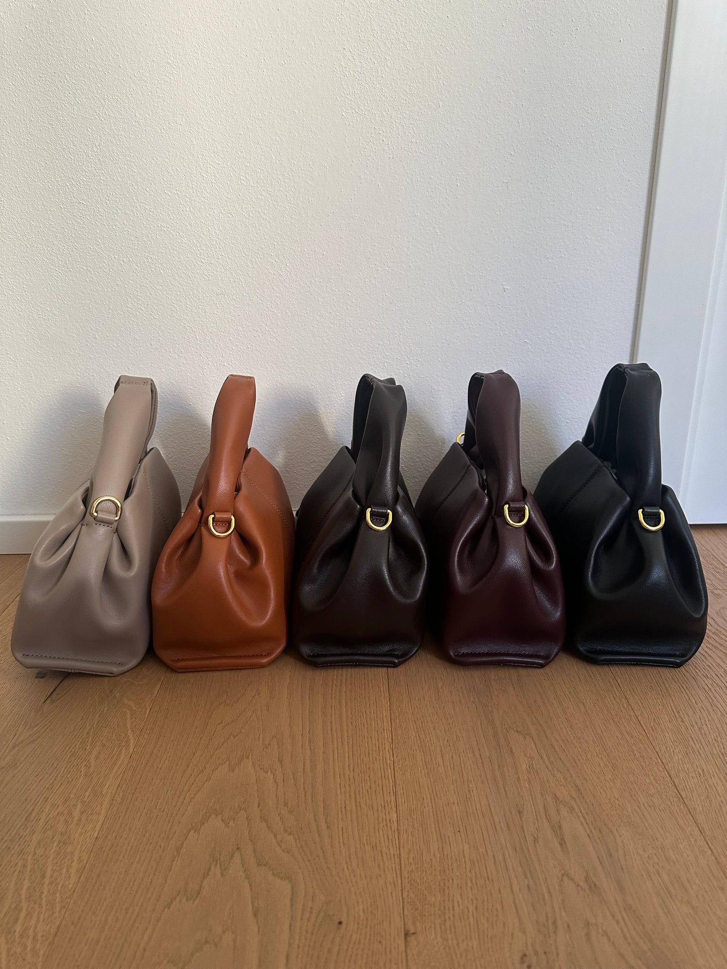 ZOE PREMIUM - Genuine leather