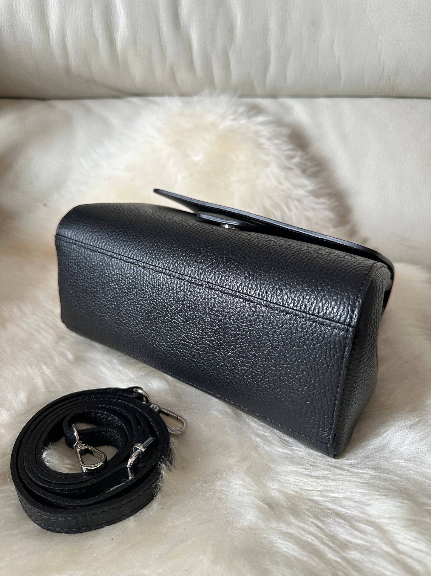 AGATA - genuine leather