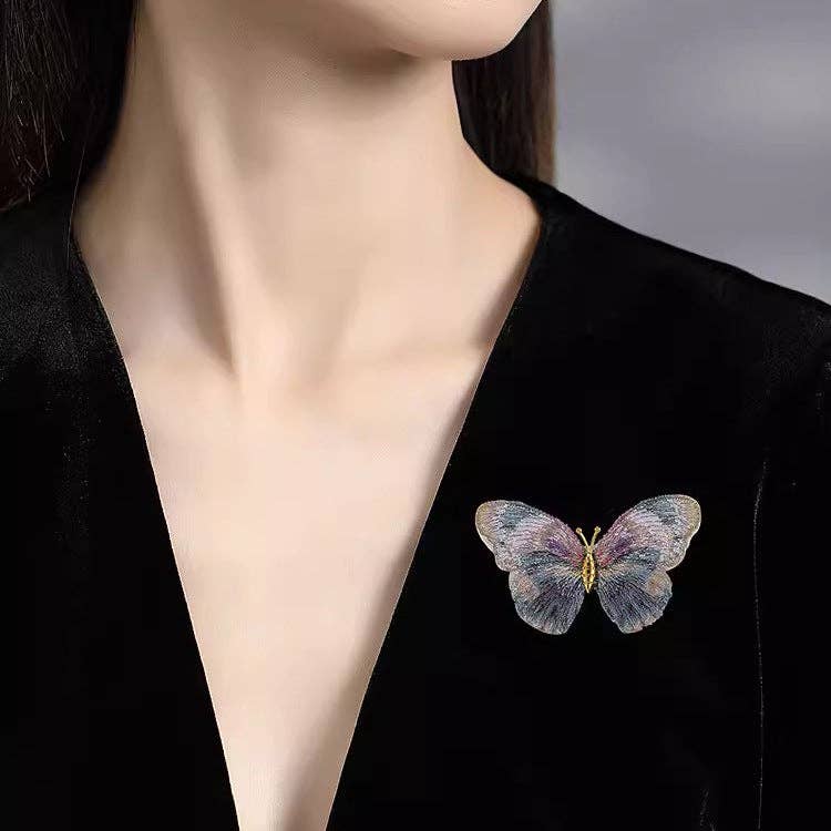Elegant Butterfly Brooch Vintage Insect Pin for Women's Suit