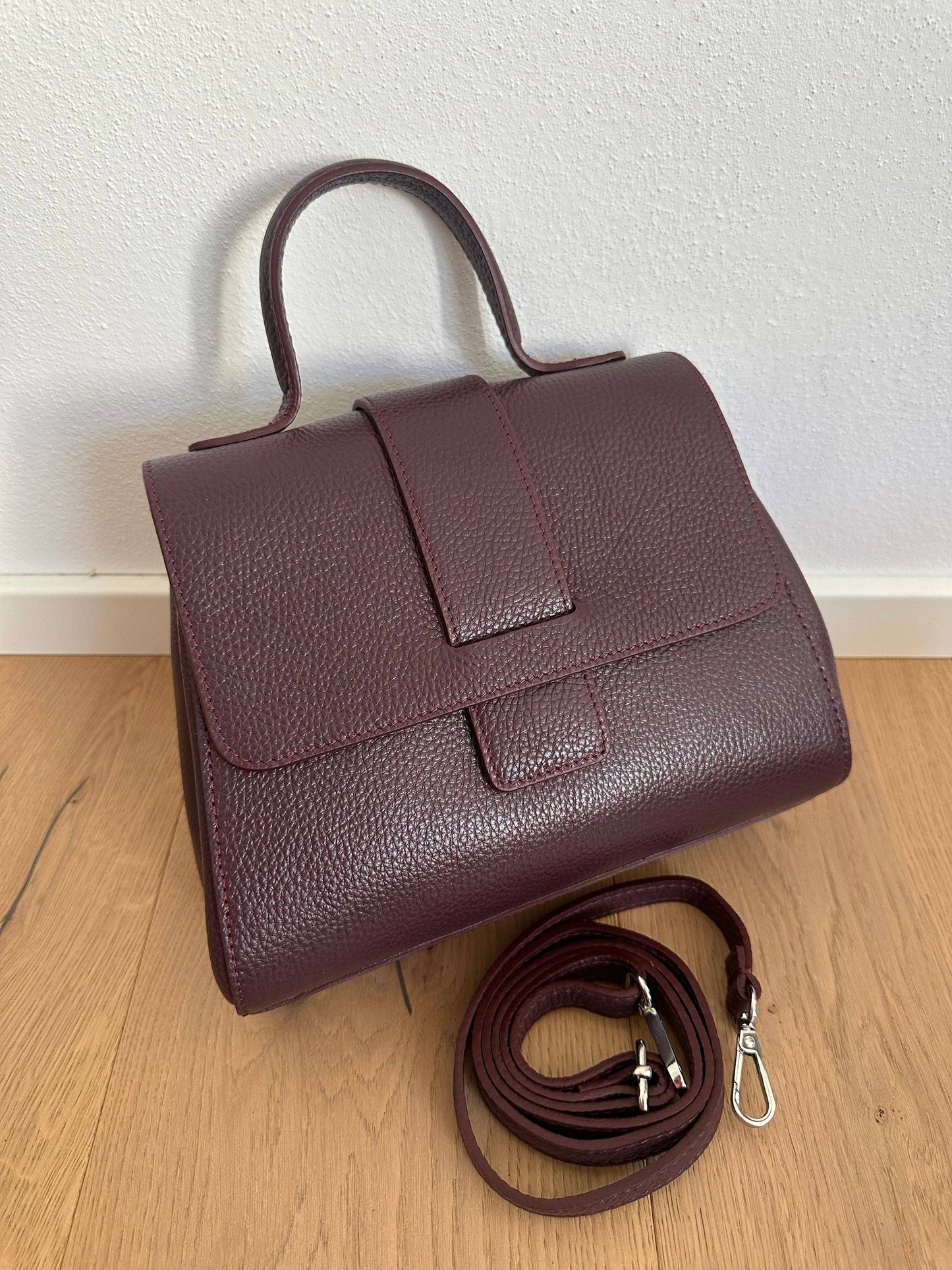 AGATA - genuine leather